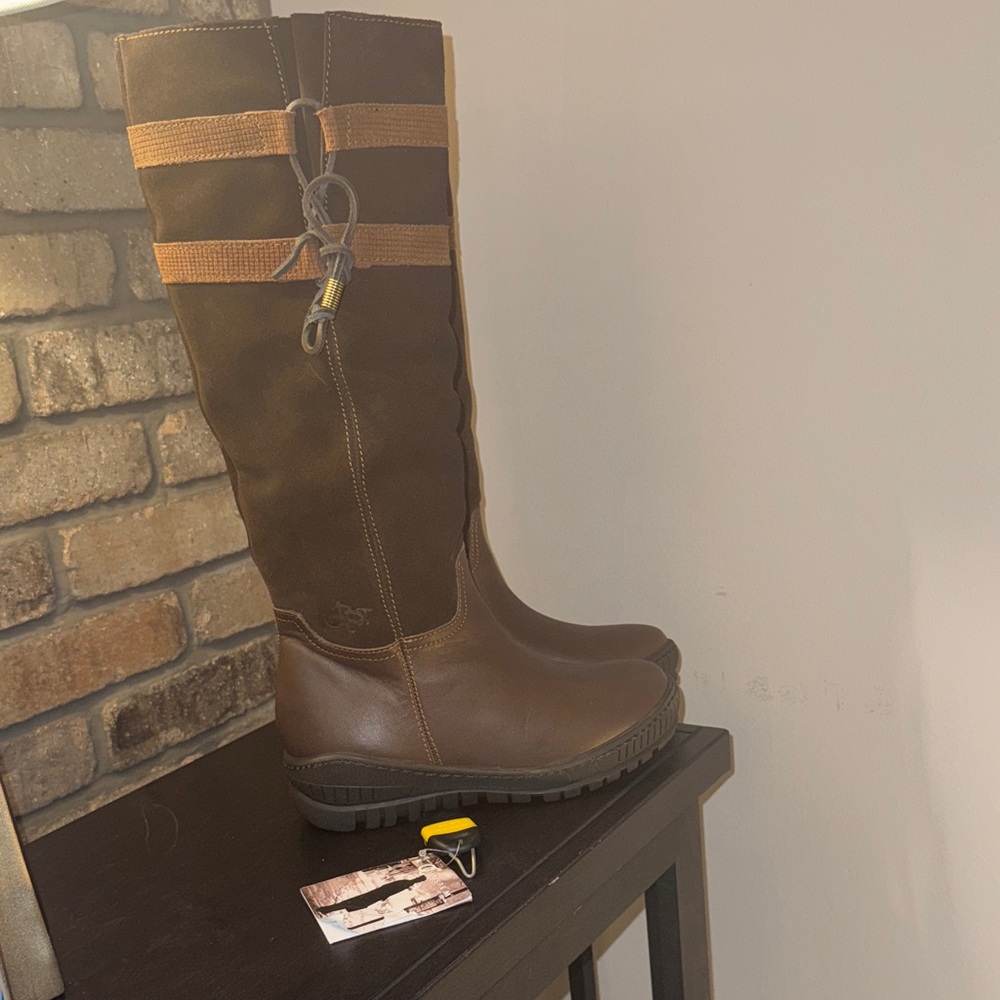 Brown Knee-High Boots with Buckle Detail